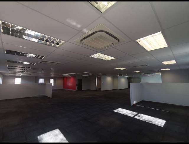 470M² OFFICE FOR SALE IN TYGER VALLEY
